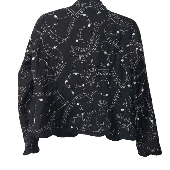 Silk LAND Ladies Long Sleeve Silk Embroidered Blazer- S - Picture 2 of 4